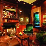 The Talbott, Autograph Collection Hotel 4*