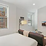 Apartment Cozy With In-unit Laundry And Wi-fi! - Montrose 111
