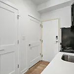 Cozy With In-unit Laundry And Wi-fi! - Montrose 111 Apartment