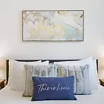 Quiet 1Br Spot Perfectly Situated Dine & Shop - Bell E3