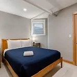 Quiet Oasis Only Minutes From Downtown - Friendly Neighborhood! Apts