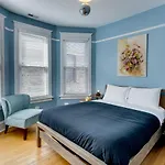Warm & Comforting 4Br 2Ba In Andersonville