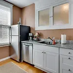 Warm & Comforting 4Br 2Ba In Andersonville