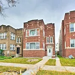 Remodeled Chicago Apartment Less Than 9 Mi To Downtown