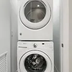 1Br Well-Decorated Apartment With Laundry - Crosby 209