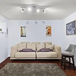 Cheerful 3-Bedroom Residential Home