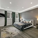 Spacious 4 Bedroom Condo