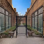 3Br Beautifully Designed Apt Close To Shops - Belmont A3