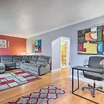 With Spacious Yard 14 Mi To Dtwn * Chicago