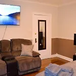 Homey Studio Near Wrigley Field