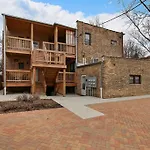Comfortable & Furnished Studio Apt With Wi-Fi - Magnolia Ch