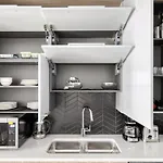 Loop Studio W Gym Wd Nr L Millennium Park Chi-469
