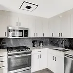 Medical District 2Br W Gym Wd 1 Block To L Chi-427