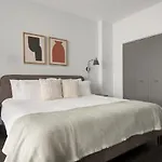 Loop Studio W Gym Wd Pool Nr Willis Tower Chi-503