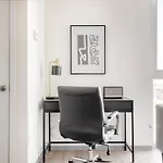 Bucktown 1Br W Lounge Roof Gym Nr L Chi-839