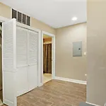 Splendid 4br Close To Bars & Restaurants - Damen 1r