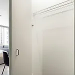 Loop W Pool Gym Nr Theatre District Chi-248 * Chicago