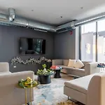 Loop 1br W Lounge Gym Roof Nr L Chi-693