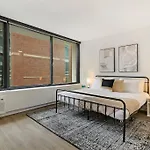Upscale 1Br With Sleek Kitchen & In-Unit Laundry- Chestnut 15B