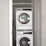 Gold Coast 2 Bedroom Nr Cta Oak St Beach Shopping Chi-175