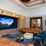 W Loop W Gym Pool Coworking Nr Uic Chi-435 * Chicago