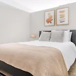 Lovely Loop 1Br W Doorman Gym Nr L Chi-710