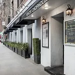 River N 1Br W Gym Pool Wd Nr Mag Mile Chi-440