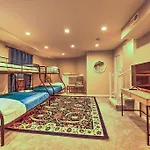 Serene Urban House Next Transit Near Downtown
