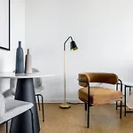 Lincoln Park Studio W Wd Patio Nr L Chi-327