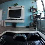 2 Bed 2 Bath Smart Loft In Prime Location