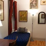 Ray\'S Bucktown Bed And Breakfast