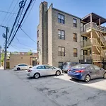 Pet-Friendly Urban Chicago Vacation Rental Condo