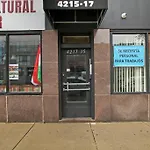 Inviting Studio Apt With Well-Equipped Kitchen - Milwaukee 2F