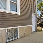 2Br Luxurious Apt With In-Unit Laundry - Ashland B