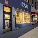 2-Bedroom Cozy Apt In Prime Location - Clark 2