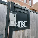 Chicago Mid-Century Gem Steps From United Center