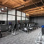 Loop 2Br W Gym Pool Wd Nr Willis Tower Chi-833