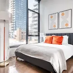 River North 1br W Gym Lounge Roof Nr Riverwalk Chi-900