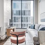 River North 1br W Gym Lounge Roof Nr Riverwalk Chi-900 *