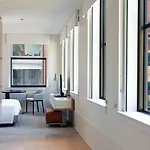 Hyatt Centric The Loop 4*