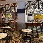 Hyatt Centric The Loop 4*