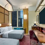 Hotel Canopy By Hilton Loop 4*