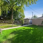 Beautifully Renovated House 10 Mins From Downtown