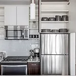 Apartment Loop W Theater Pool Nr Millennium Park Chi-958 *