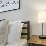 2Br Spacious And Cozy Apartment - Fullerton 1B