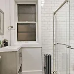 Chic & Fully Furnished 2br - Roscoe 1
