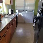 Great Getaway 2 Bedrooms Sleeps 1 To 4 Chicago
