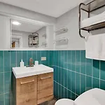 Apartment Logan Square Monthly *