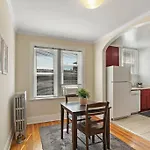 Apartment Ideal, Spacious & Furnished 1br - Cullom C2