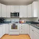 City-view 3-br Rooftop Apartment